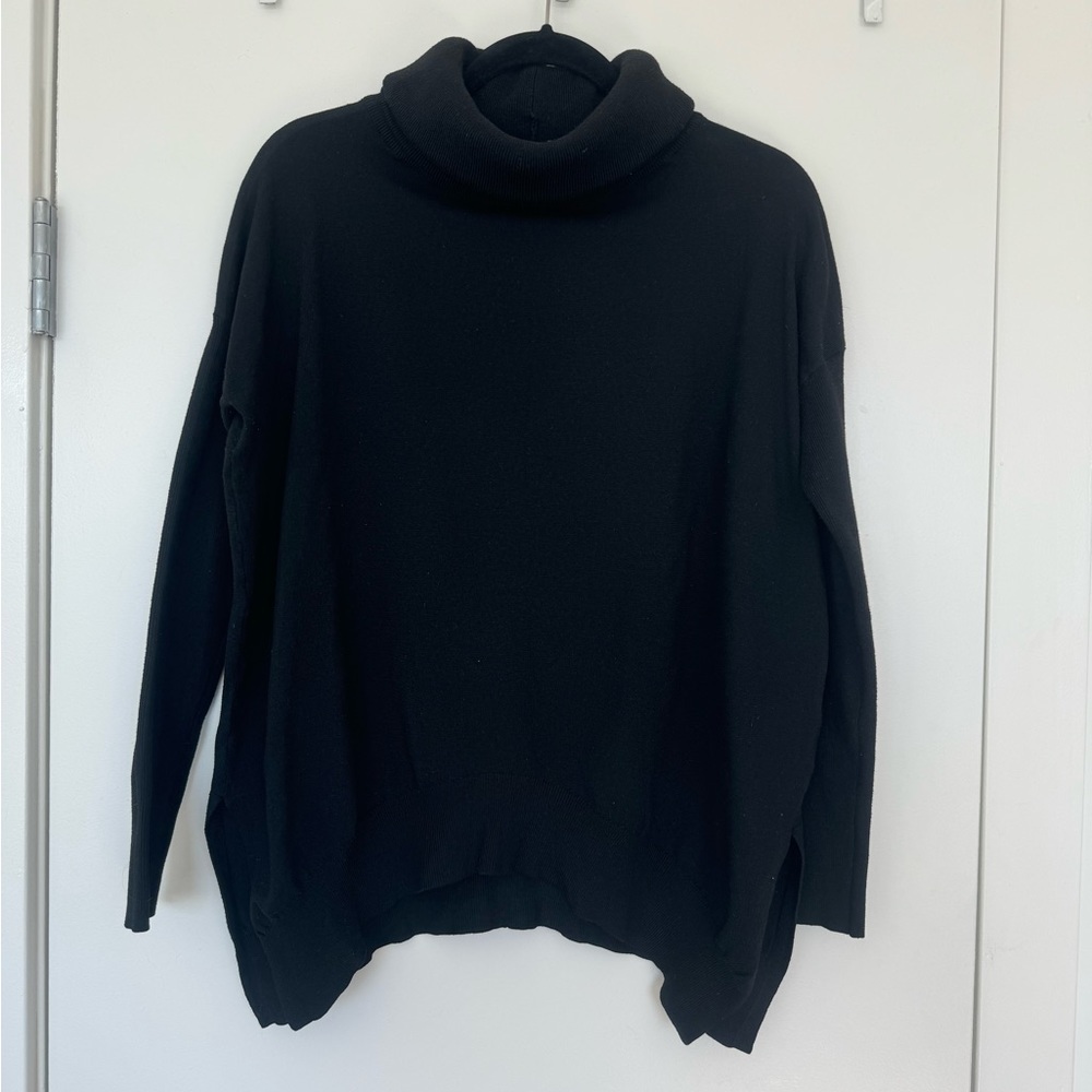 Sweet Romeo Women’s Turtleneck Sweater - Black M